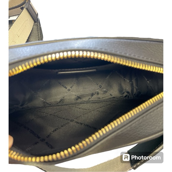 NWT MICHAEL KORS Jet Set Medium Leather Crossbody w/ Case for Apple AirPods Pro - Picture 6 of 8